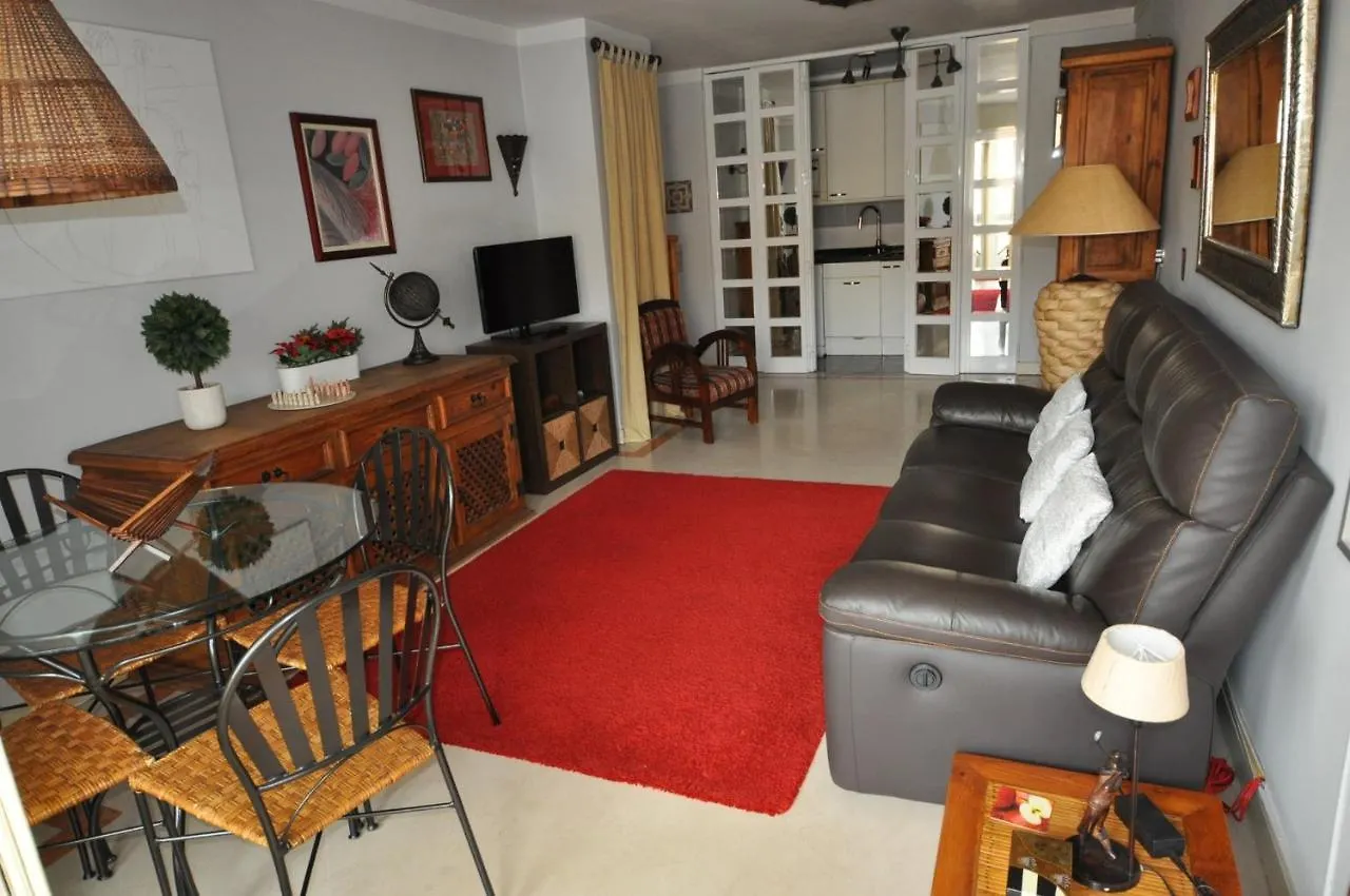 Apart Lisbon Pool Metro Garage Apartment