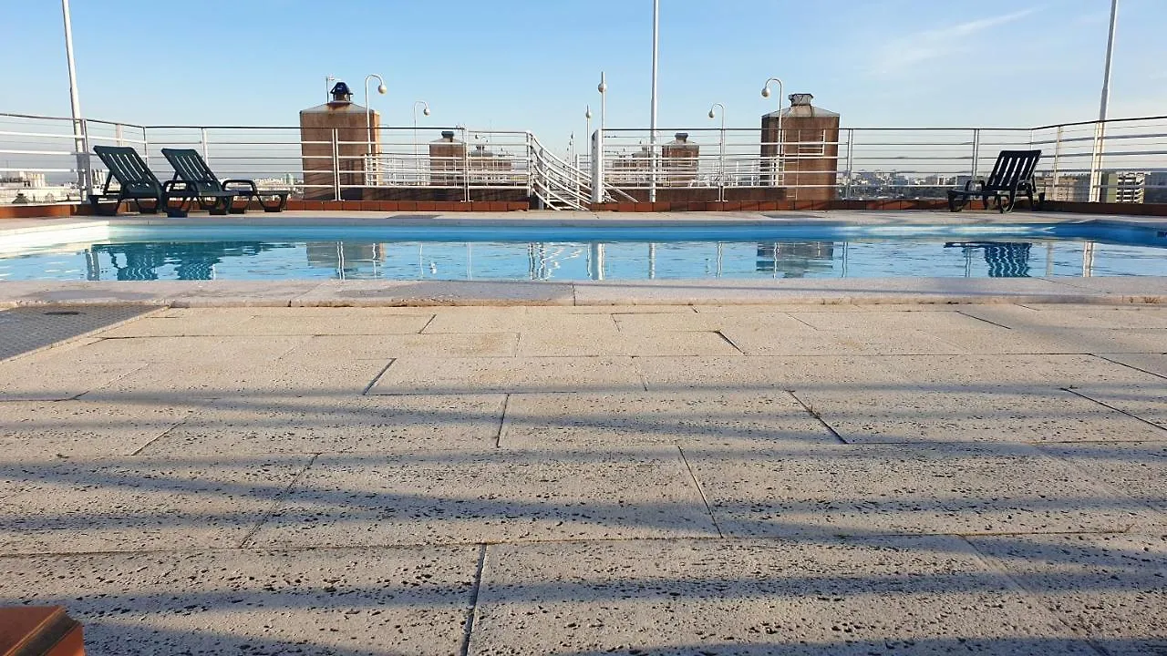 Apart Lisbon Pool Metro Garage